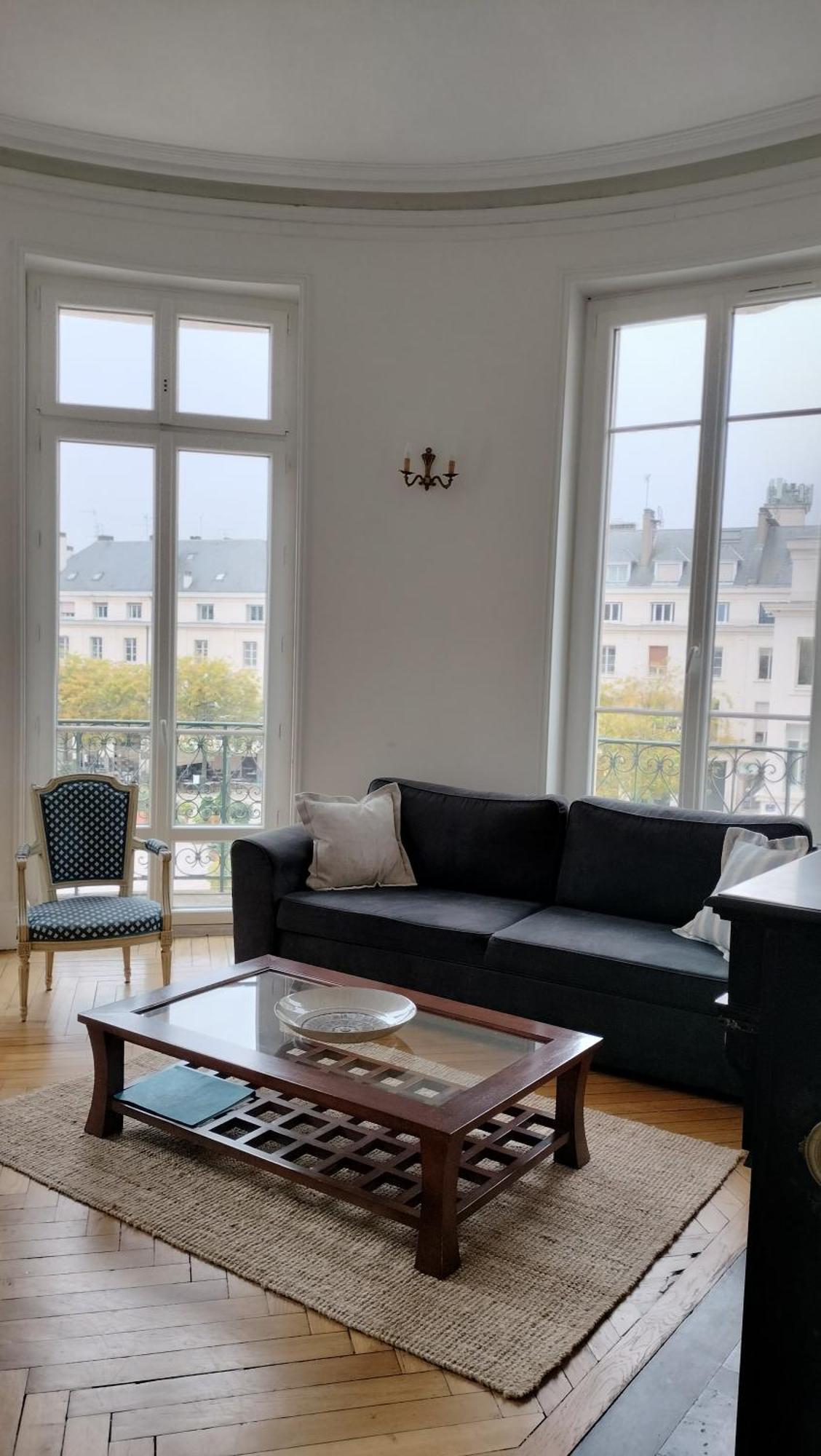 Appartement F3 Au Balcon De La Place Du Martroi Orleans Exterior photo